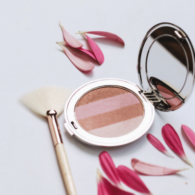 WHAT IS MINERAL MAKEUP? INGREDIENTS, BENEFITS AND BEST PRODUCTS